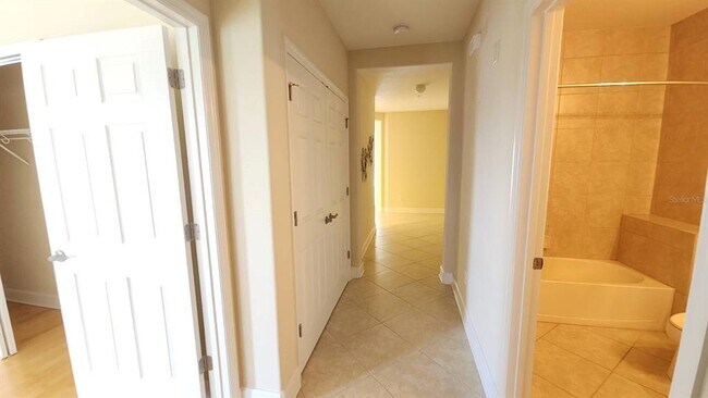 Building Photo - 7508 Toscana Blvd