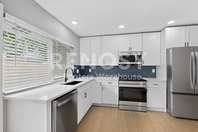 Building Photo - Carrollton GEM Ready For Move-in  ****Rent Concession - 2nd Month Free****