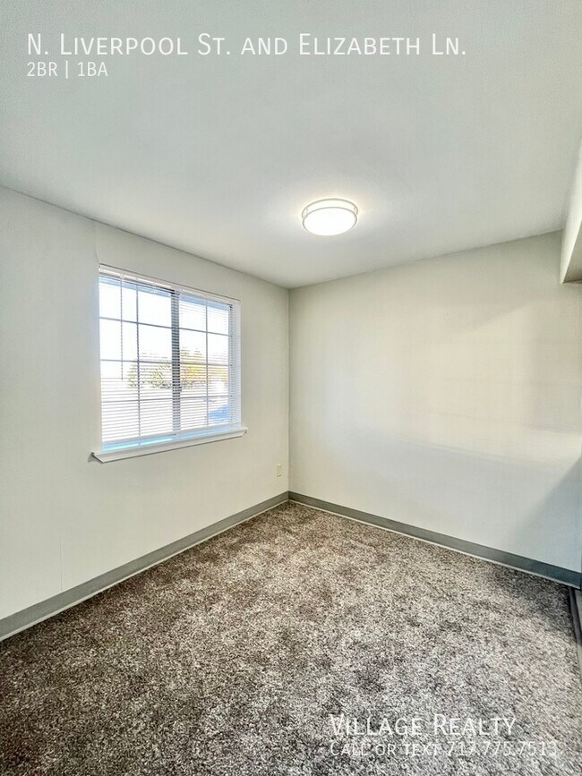 Building Photo - 75 N Liverpool St