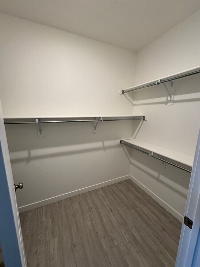 Building Photo - Move In Before School Starts! 4 Weeks Free + $0 Down Deposit OAC | 3 Bed Townhome in South Ogden