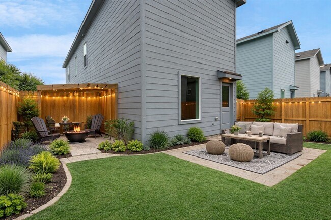 Building Photo - 725 Wagtail Dr