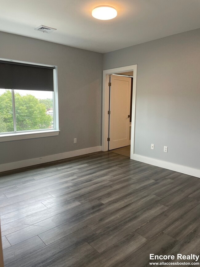 Building Photo - 55 W Fifth St