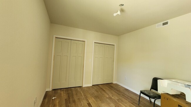 Building Photo - 908 E Gorham St
