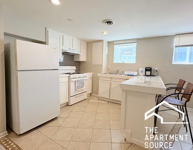 Building Photo - 125 S Leavitt St