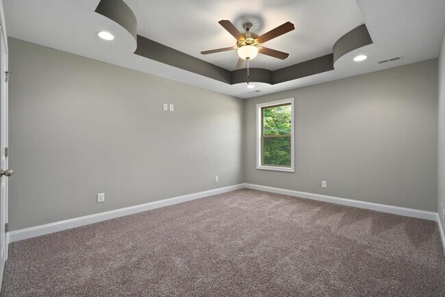 Building Photo - 1003 Barnhill Rd