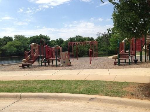 Building Photo - 1426 Piedmont Dr