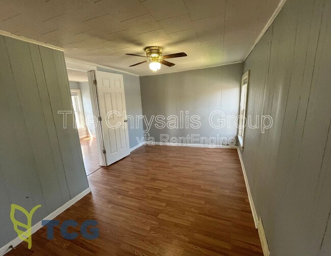 Building Photo - 1305 W Jefferson St