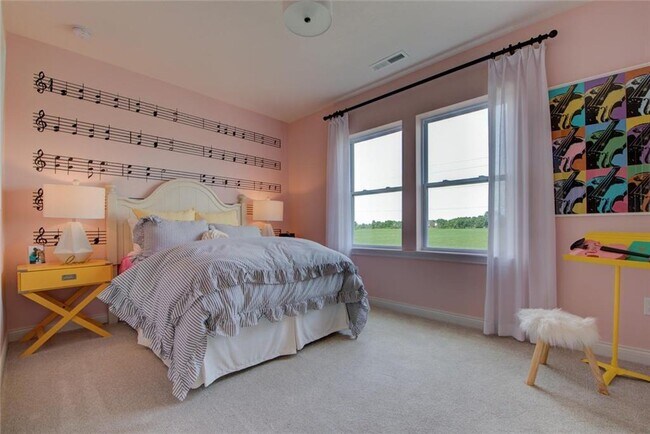 Building Photo - 3328 Pace Dr