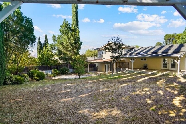 Building Photo - 26421 Torrey Pines Dr