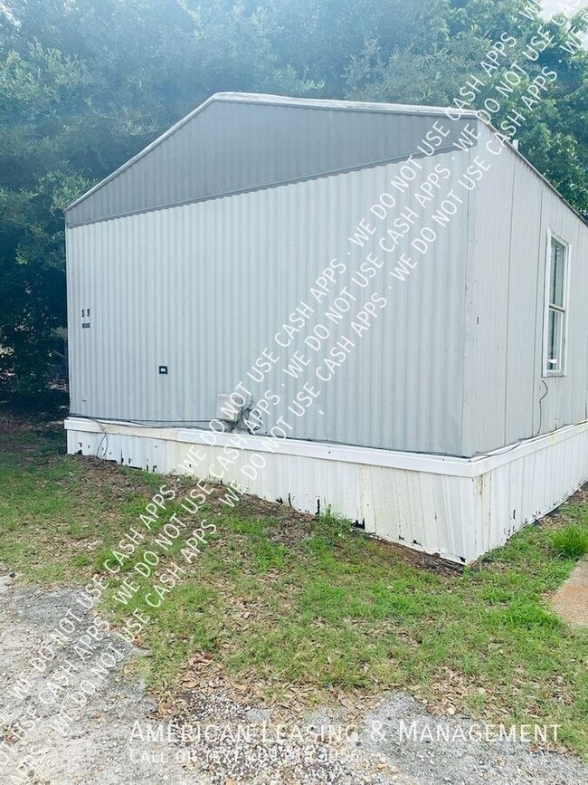 Building Photo - 3058 Woden Rd