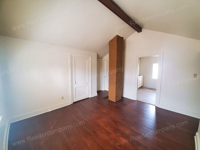 Building Photo - 7334 Jackson Ave