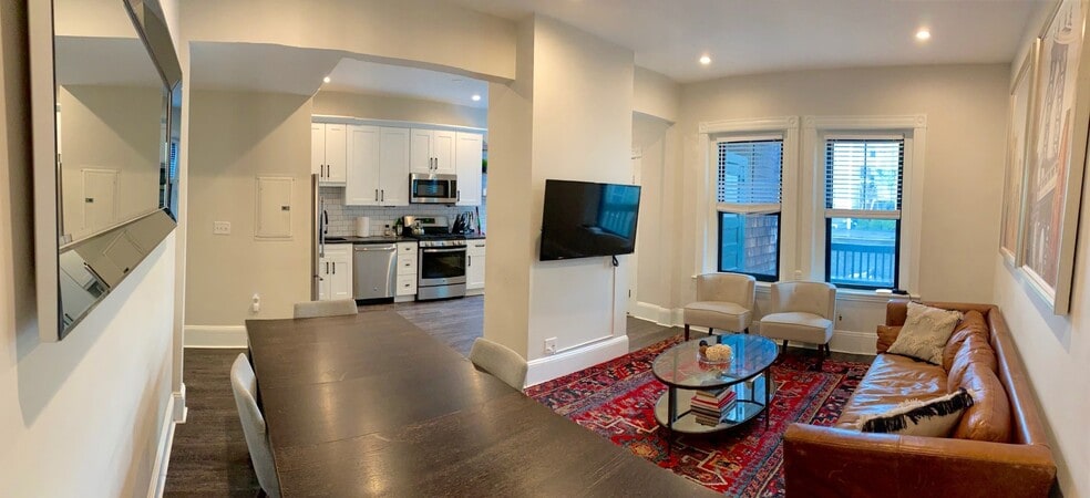 Building Photo - 1520 Tremont St