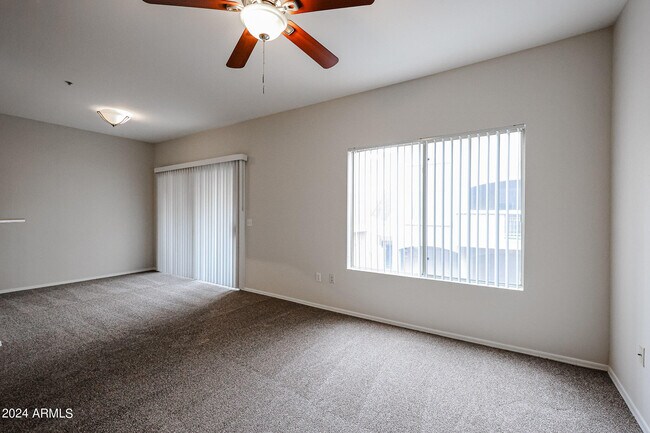 Building Photo - 4644 N 22nd St