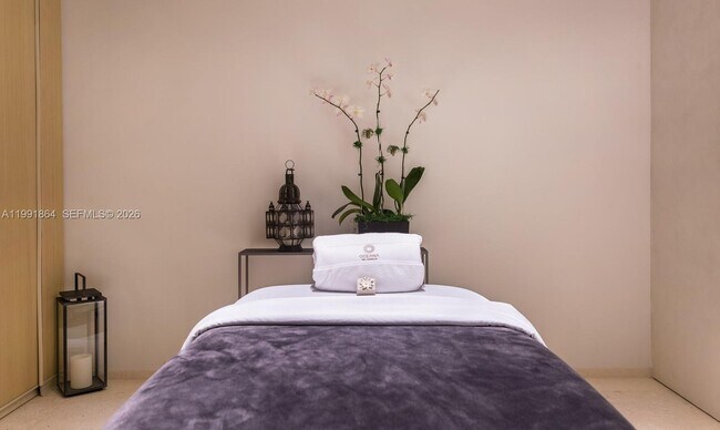 Building Photo - 10203 Collins Ave