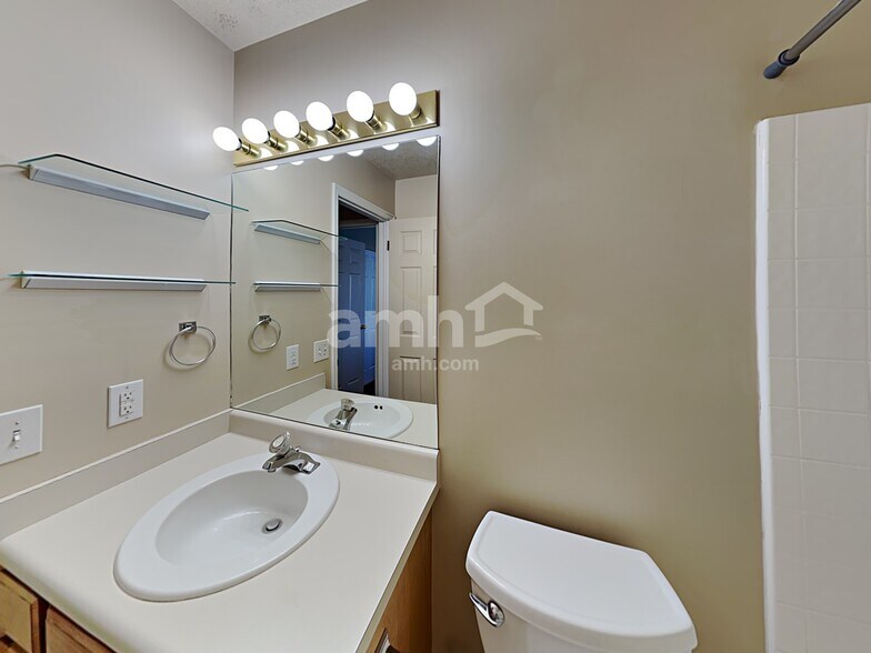 Building Photo - 4716 S 3950 W