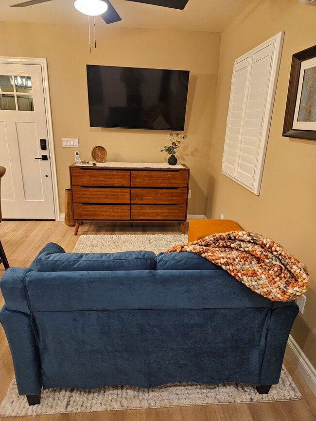 Building Photo - 455 N Encinitas Ave