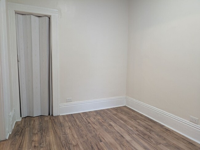 Building Photo - 1851 W 52nd St