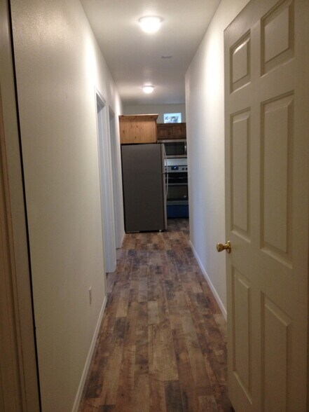 hallway - 2140 SW 35th Pl. (H)