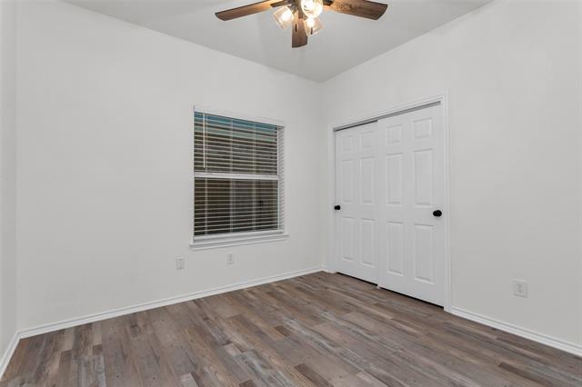 Building Photo - 913 Jenni Dr