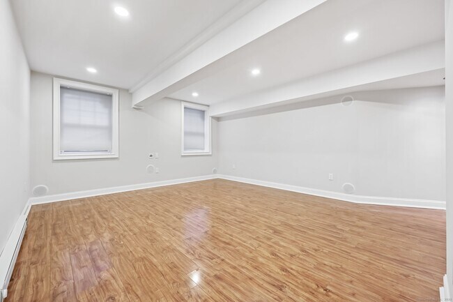 Building Photo - 103 Rock Spring Rd