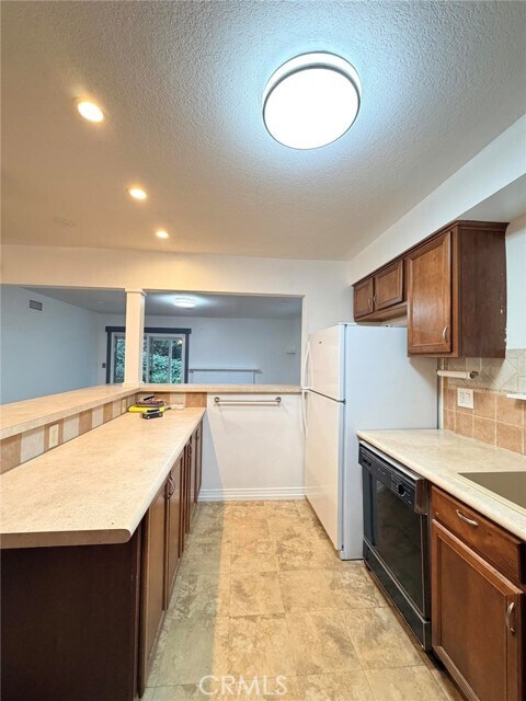 Building Photo - 2734 Grove