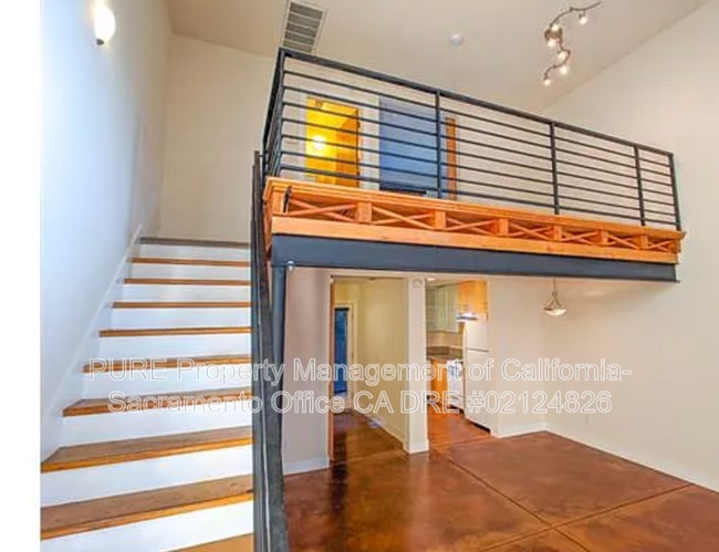 Building Photo - 1705 15th St
