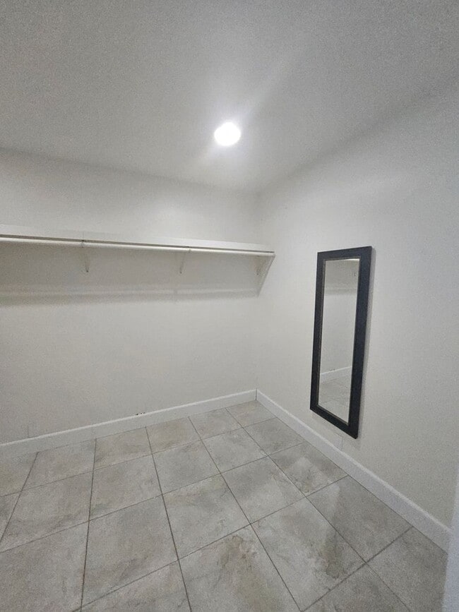 Building Photo - Beautiful 3 Bedroom Home in Komohana Gardens