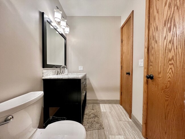 Building Photo - Sophisticated Condo Retreat on Old Mission Peninsula