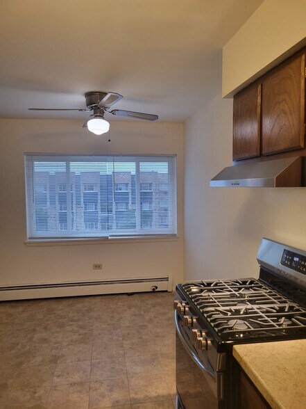 Kitchen - 8613 W Foster Ave