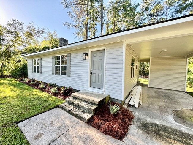 Building Photo - 413 Canna Dr