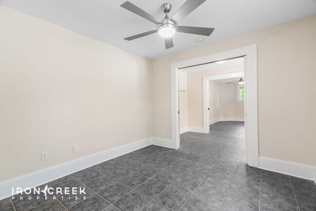 Building Photo - 56 Starnes Ave