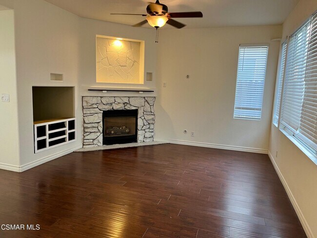 Building Photo - 658 Avenida Magdalena