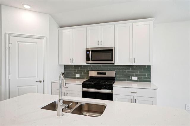 Building Photo - 827 Sunflower Rd