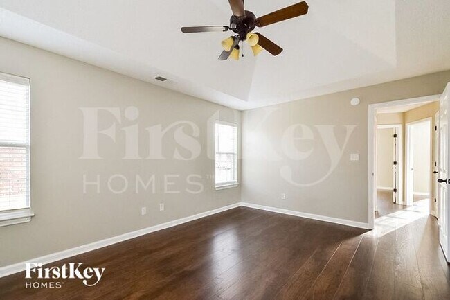 Building Photo - 5013 Gertrude Dr