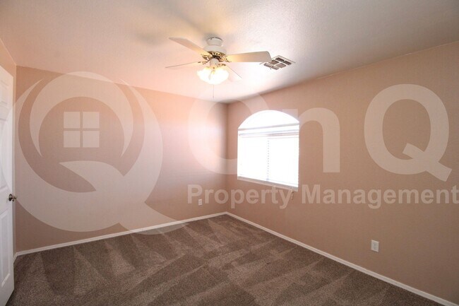 Building Photo - 3845 W Charlotte Dr