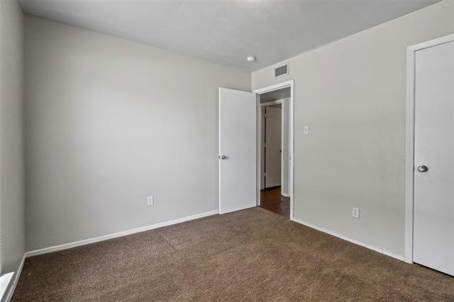 Building Photo - 7012 Lincolnshire Ln