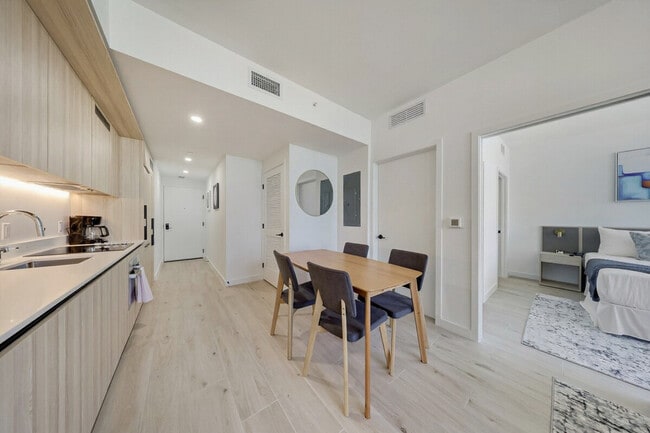 Building Photo - 40 NW 3rd St