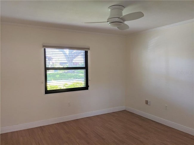 Building Photo - 3739 Glen Oaks Manor Dr