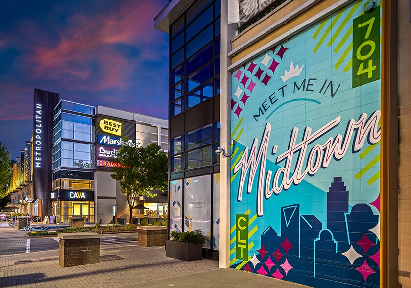 Building Photo - 1133 Metropolitan Ave