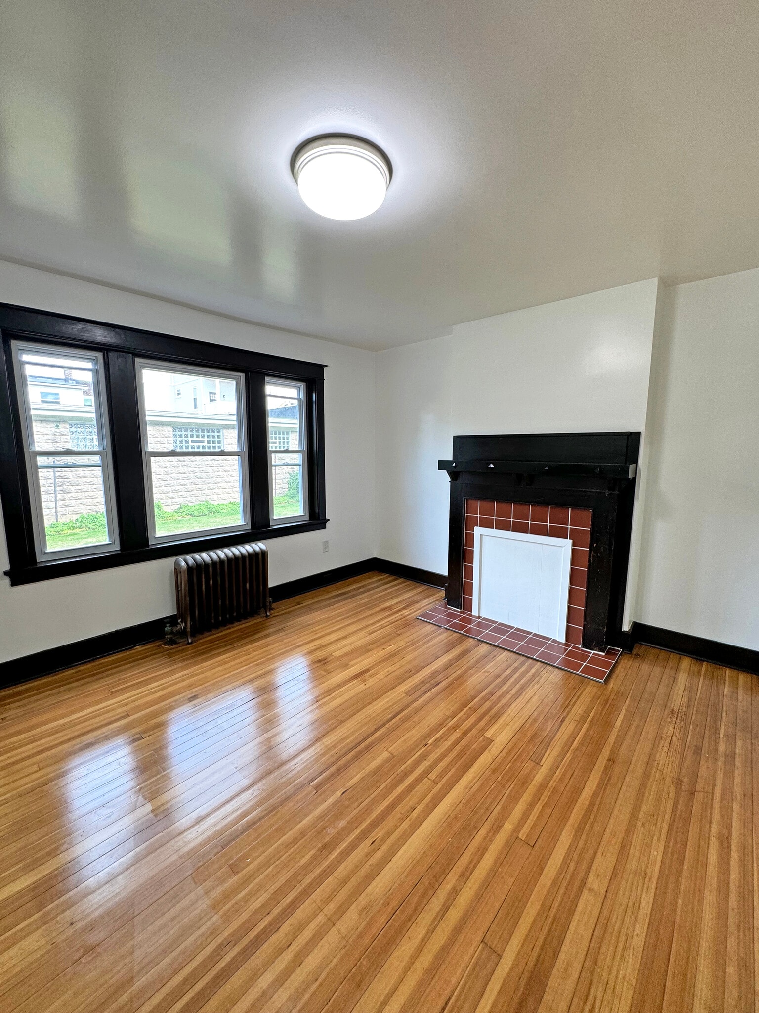 Dining Room - 259 Gross St