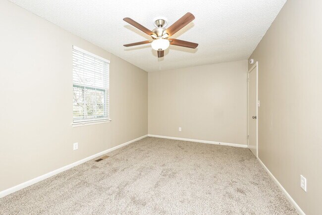 Building Photo - 111 Ridgeview Ct