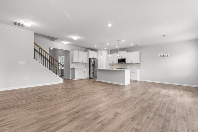 Building Photo - 1333 Maston Rd
