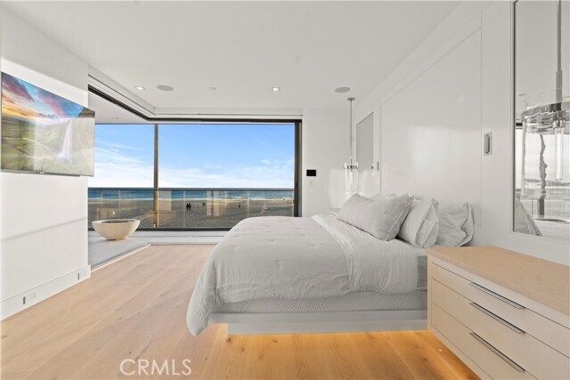 Building Photo - 2000 W Oceanfront