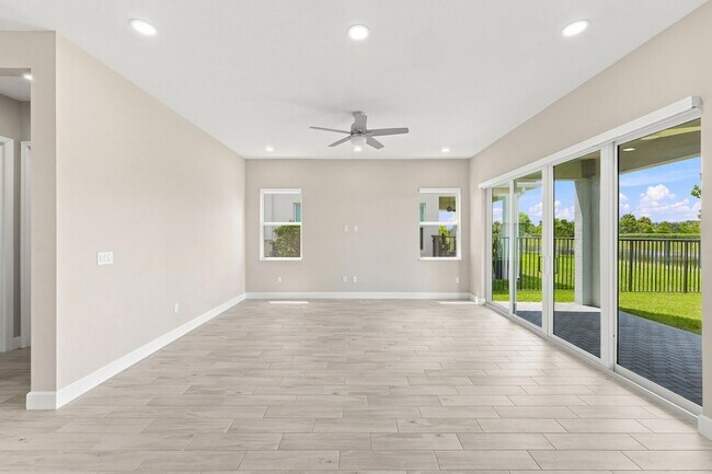 Building Photo - 5608 Macoon Wy