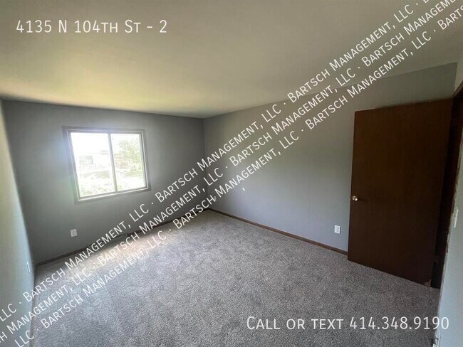 Building Photo - 4135 N 104th St