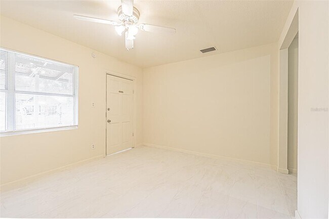 Building Photo - 14918 Pine Crest Rd