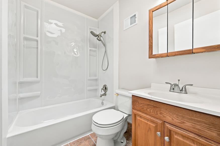 Building Photo - 3435 Fairmount Ave