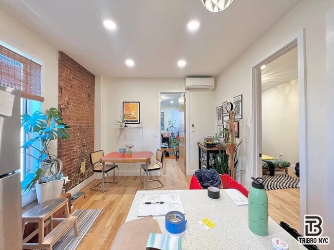 Building Photo - Prime 1-Bedroom Apartment – The Bushwick D...