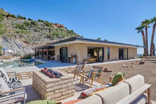 Building Photo - 4016 E Flynn Ln