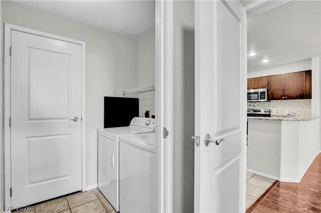 Building Photo - 8255 S Las Vegas Blvd